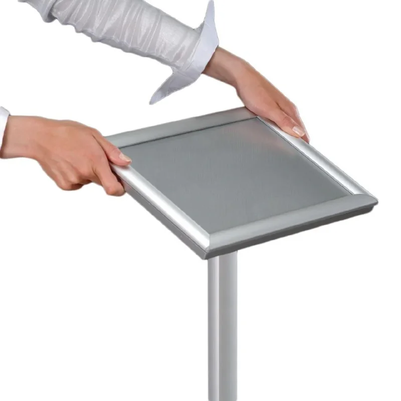 Livraison Gratuite Présentoir menu sur pied en aluminium A4