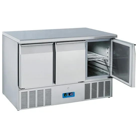 Offre Exclusive Table réfrigérée 3 portes gn 1/1 inox température 0/+8°c