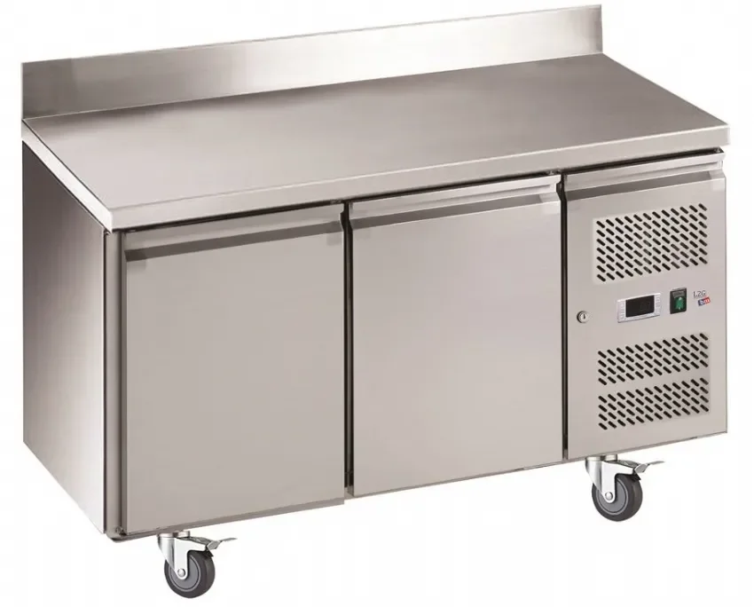 Desserte réfrigérée inox avec dosseret 100x20 mm -2/+8°c avec 2 portes 600x400 - 314 litres Certifié