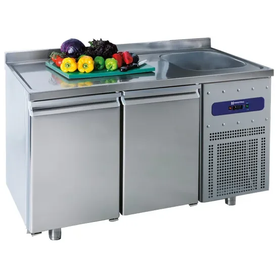 Table réfrigérée inox 2 portes avec évier à droite et dosseret température -2/+8°c Affaire À Saisir