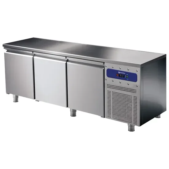 Table réfrigérée inox 3 portes gn 1/1 température -2/+8°c capacité 474 l Haute Qualité