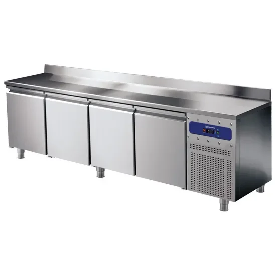 Table réfrigérée inox 4 portes gn 1/1 avec dosseret température -2/+8°c Promotion Saisonnière