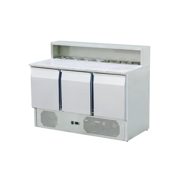 Offre Exclusive Saladette professionnel 3 portes 368 l avec plan de travail en granit et emplacement pour gn 1/6 x8